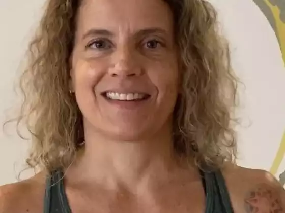 Christine LaMonica,
健康與保健, 瑜伽, 健康與保健, 健康與保健
Expert at 帶 30 多個課程的免費大師班採樣器